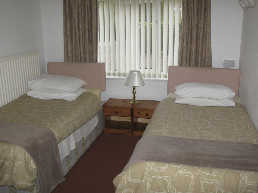 Broadwell Guest House Мериден Экстерьер фото