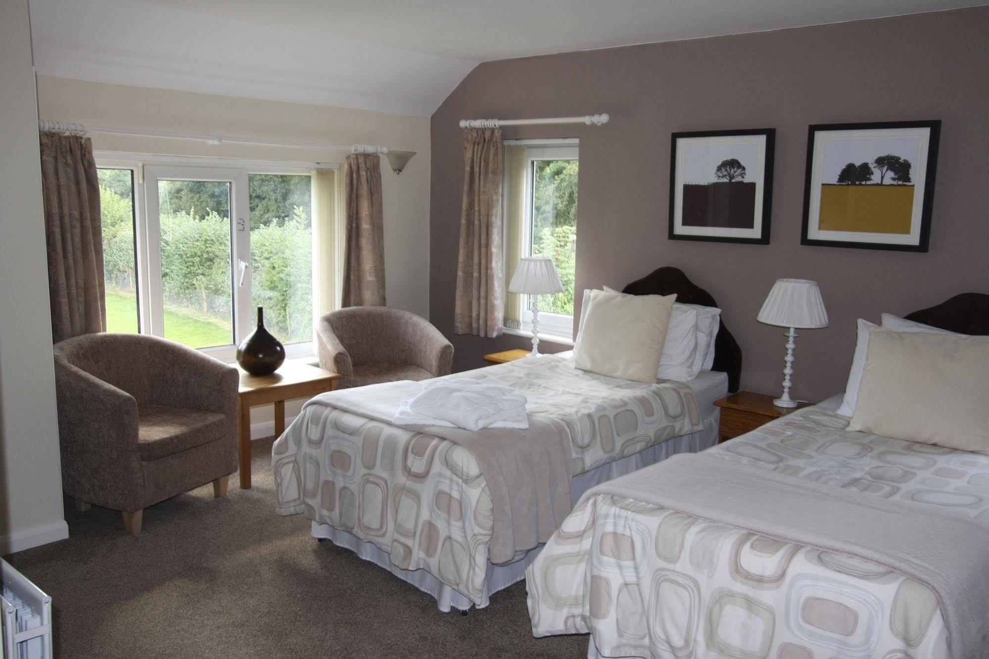 Broadwell Guest House Мериден Экстерьер фото